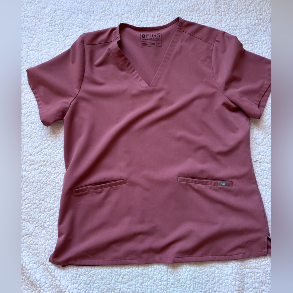 Figs Mauve V-Neck Scrub Top